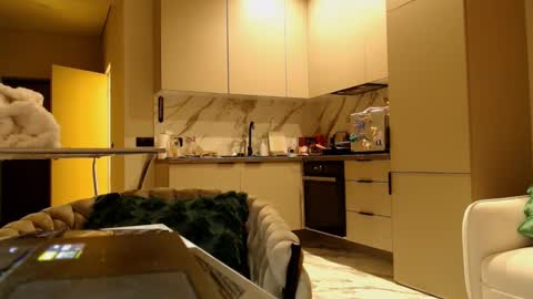  Kira  online show from January 22, 2025, 10:50 am