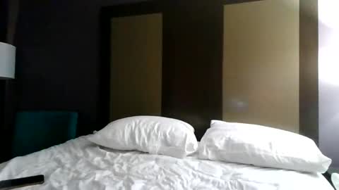 Lily Rhoades online show from September 10, 2025, 6:46 am