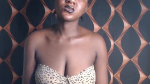 Snapshot of tall_choco chatting on July 12, 2026, 1:29 am tall_choco online show from July 12, 2026, 1:29 am