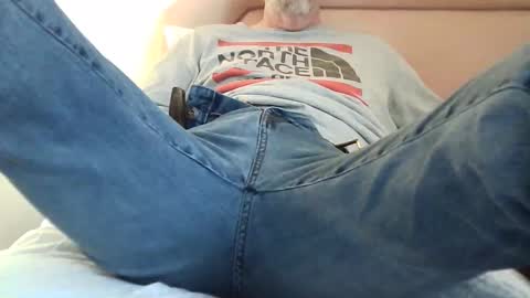 Snapshot of tallboy53 chatting on February 22, 2025, 8:40 am Ill tell you if you really want to know. online show from February 22, 2025, 8:40 am