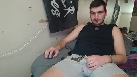 tallerandhandsomer online show from January 16, 2026, 10:19 am