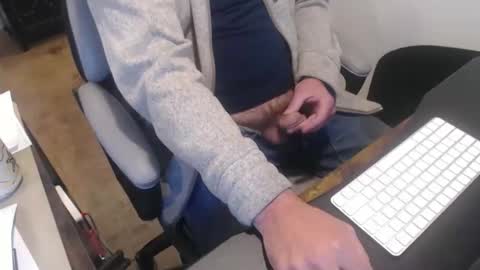 tallguy4unow online show from February 2, 2026, 5:11 pm