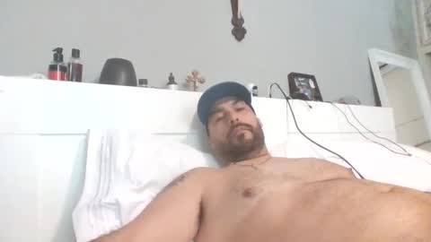 Snapshot of talllatino310 chatting on March 4, 2025, 8:27 pm talllatino310 online show from March 4, 2025, 8:27 pm