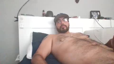 Snapshot of talllatino310 chatting on October 11, 2025, 7:01 pm talllatino310 online show from October 11, 2025, 7:01 pm