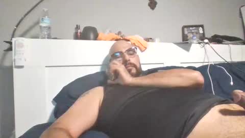 Snapshot of talllatino310 chatting on October 21, 2025, 4:46 am talllatino310 online show from October 21, 2025, 4:46 am