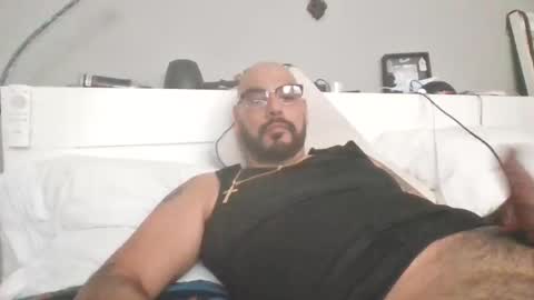 Snapshot of talllatino310 chatting on November 8, 2025, 8:40 pm talllatino310 online show from November 8, 2025, 8:40 pm