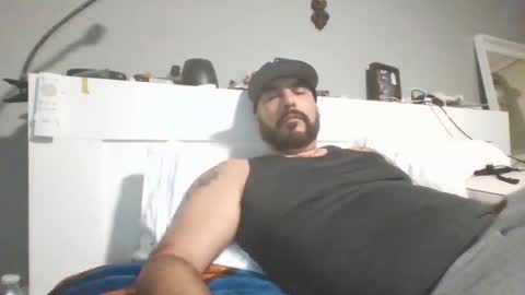 Snapshot of talllatino310 chatting on December 20, 2025, 11:12 pm talllatino310 online show from December 20, 2025, 11:12 pm