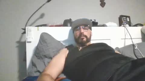 Snapshot of talllatino310 chatting on January 10, 2026, 7:10 am talllatino310 online show from January 10, 2026, 7:10 am