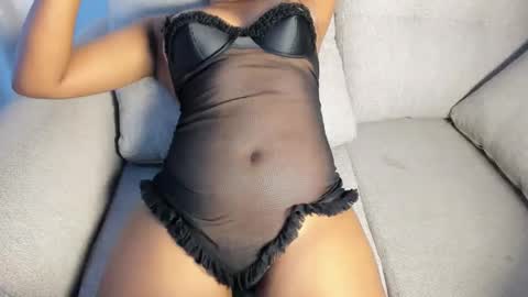 Jade online show from January 13, 2026, 4:51 am