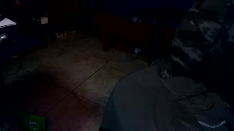 Snapshot of talltannhandsome chatting on April 12, 2026, 1:49 pm talltannhandsome online show from April 12, 2026, 1:49 pm