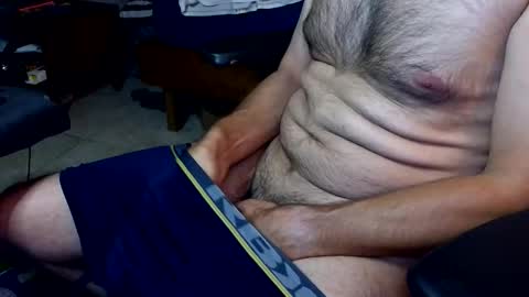 Snapshot of talltannhandsome chatting on May 21, 2026, 11:39 am talltannhandsome online show from May 21, 2026, 11:39 am