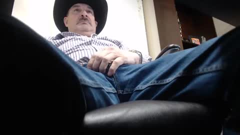 Snapshot of talltexxxan chatting on February 28, 2025, 1:05 am talltexxxan online show from February 28, 2025, 1:05 am