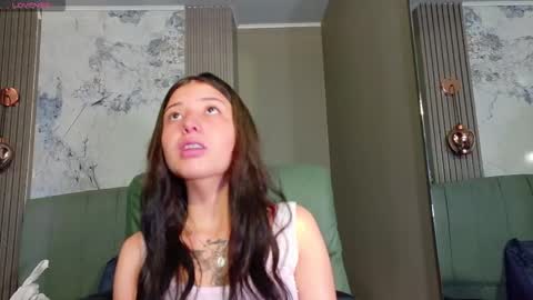 Snapshot of tamara_aa chatting on November 4, 2025, 12:10 am Tamara online show from November 4, 2025, 12:10 am