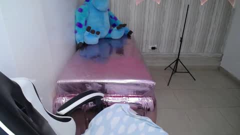 Tamara online show from November 26, 2025, 4:02 am