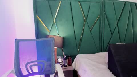 Tamara  online show from November 12, 2025, 12:05 pm