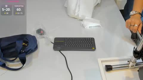 Snapshot of tamara_saenz19 chatting on September 16, 2025, 11:11 am Rousaly online show from September 16, 2025, 11:11 am