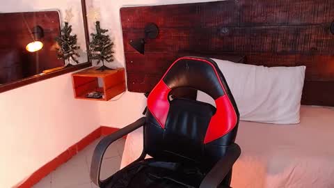    online show from December 12, 2024, 9:37 pm