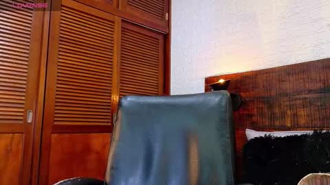    online show from October 1, 2025, 9:48 am