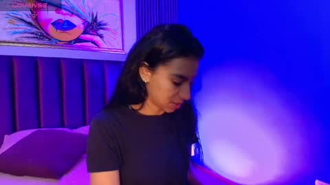 Tamy  online show from September 10, 2025, 12:38 pm