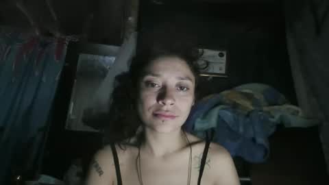 tamaranauthyy online show from April 24, 2026, 9:28 pm