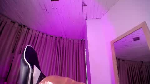 tamararosses online show from July 24, 2026, 2:04 pm