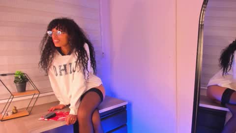 Snapshot of tamia_25 chatting on February 12, 2026, 9:32 pm TAMI online show from February 12, 2026, 9:32 pm