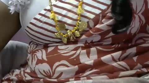 tamil_rathi online show from November 28, 2025, 2:47 am