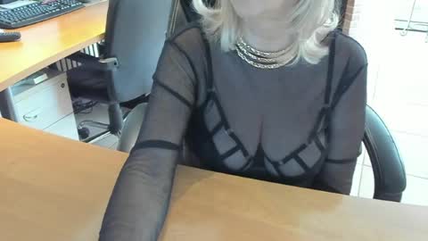 Snapshot of tammy4camfun chatting on April 24, 2026, 9:12 am Tammy online show from April 24, 2026, 9:12 am