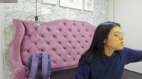 TAMMY  online show from February 8, 2025, 2:47 am