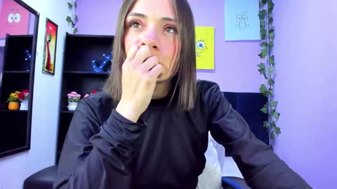 tammy_thompson_ online show from September 12, 2025, 2:39 pm