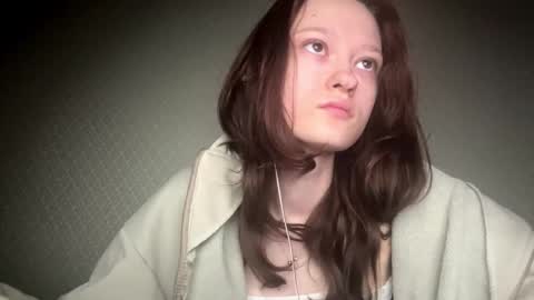 Adriana online show from March 4, 2026, 9:10 pm