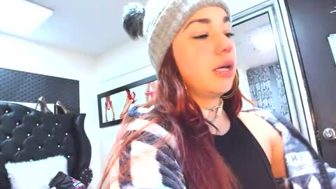 Tammara  online show from December 22, 2024, 4:06 am