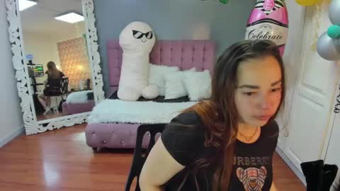 Tammara  online show from October 1, 2025, 3:01 am