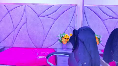 Tammy online show from November 14, 2025, 4:22 am