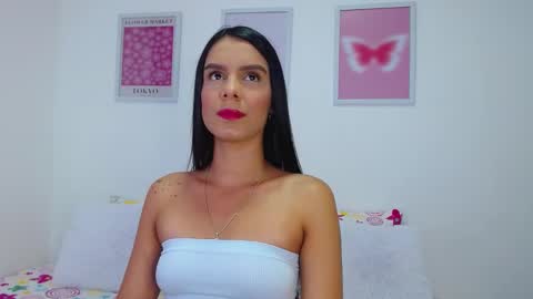 Snapshot of tamy_sweet01 chatting on January 6, 2025, 10:58 pm tamy sweet01 online show from January 6, 2025, 10:58 pm