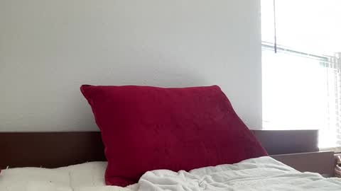 Snapshot of tan_and_spicy chatting on December 2, 2024, 5:26 pm tan and spicy online show from December 2, 2024, 5:26 pm