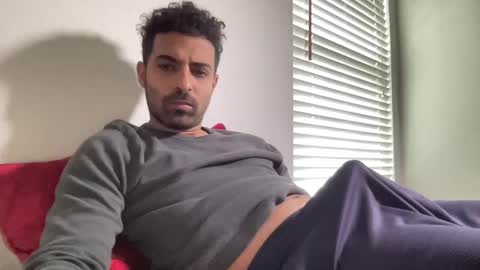 Snapshot of tan_and_spicy chatting on January 13, 2025, 5:33 pm tan and spicy online show from January 13, 2025, 5:33 pm