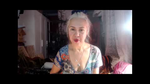 Milena online show from October 8, 2025, 5:38 am