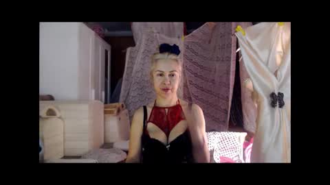 Milena online show from December 22, 2025, 11:46 pm