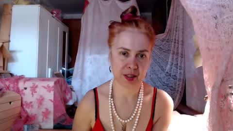 Milena online show from April 8, 2026, 6:35 am