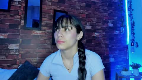 tania06 online show from September 15, 2025, 11:21 am