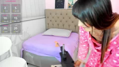 Tania  online show from September 20, 2025, 3:02 pm