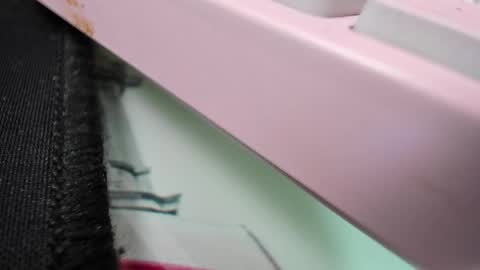 Tania  online show from April 18, 2026, 2:43 pm