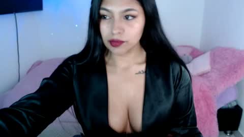 Snapshot of tania_rendon1 chatting on January 16, 2025, 8:11 am Tania online show from January 16, 2025, 8:11 am