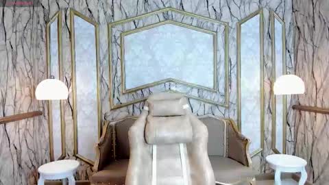 Tanisha  ONLINE GTM -5 7001400 online show from November 15, 2025, 12:13 pm