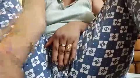 taniya_roy4628 online show from April 7, 2026, 4:07 pm