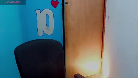 Andres online show from April 18, 2026, 6:50 am