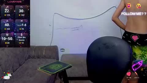 Snapshot of tanjiro_cute chatting on July 6, 2026, 5:37 am Andres online show from July 6, 2026, 5:37 am