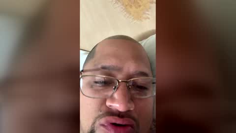 tank_210 online show from May 2, 2026, 9:03 am