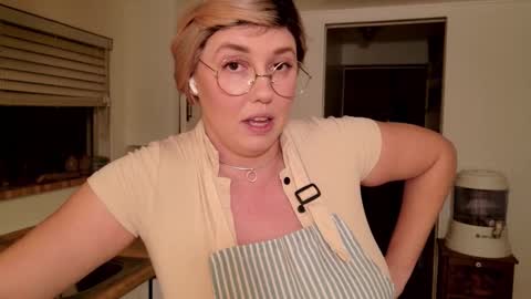 Lilith Eden  sometimes Eve online show from November 27, 2025, 2:02 am